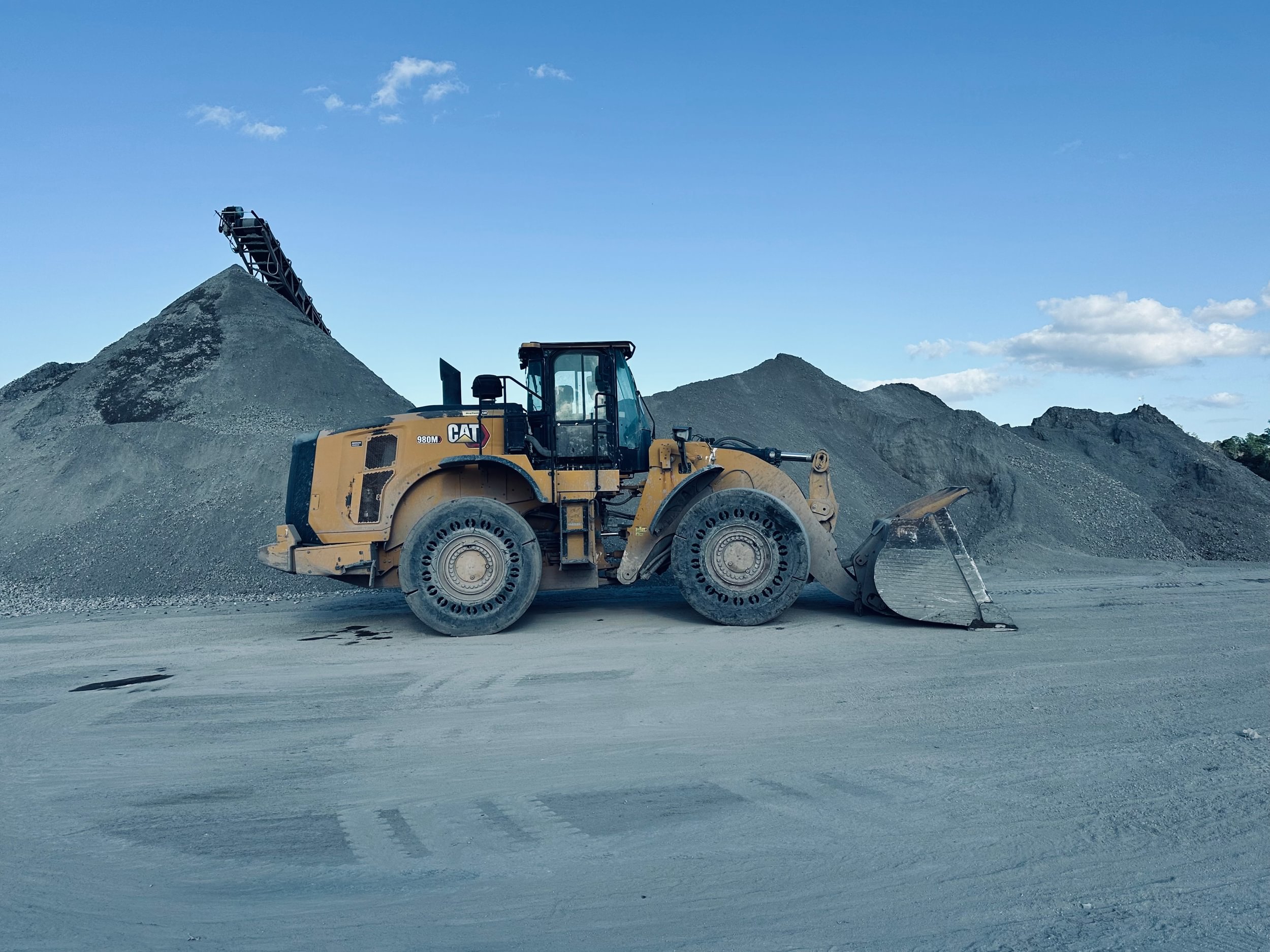 Caterpillar loader