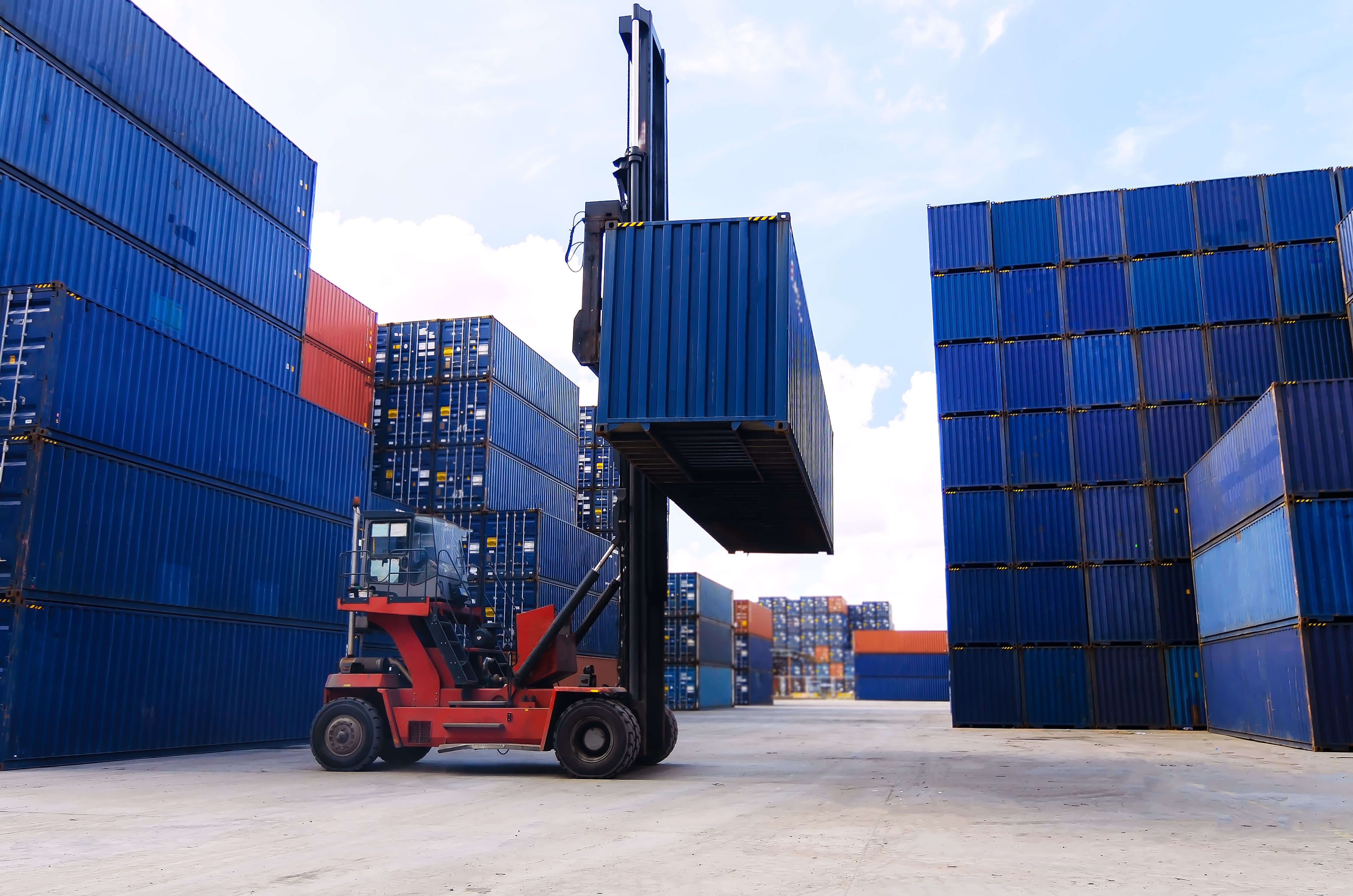 forklift with shipping containers