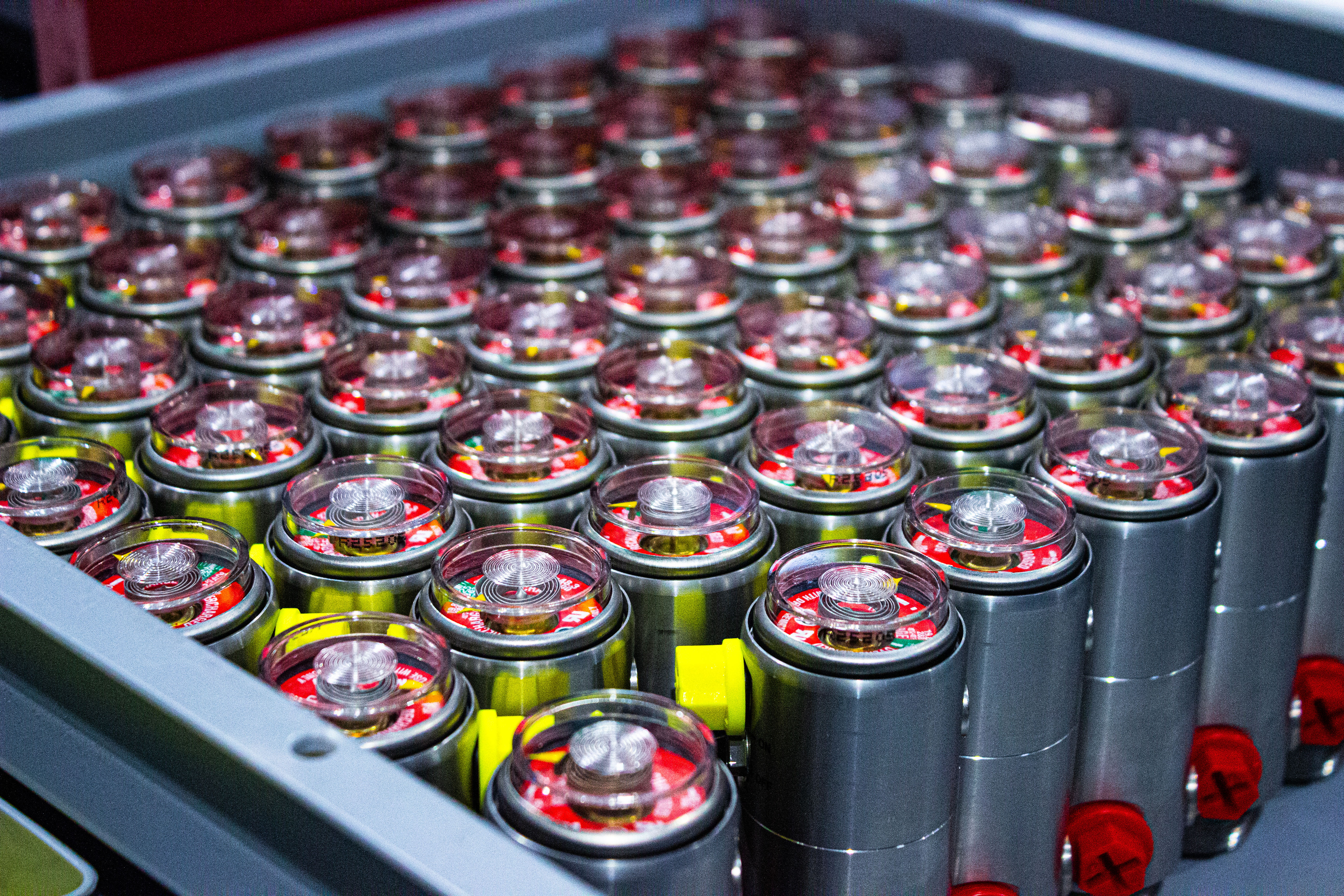reacton top canister